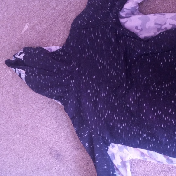 Hoodies - Picture 2 of 8